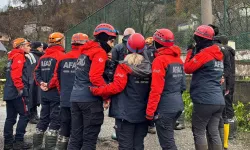 Zonguldak'ta heyelan: Kayıp 2 kişi için çalışmalara yeniden başlandı