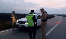 Hatay Jandarma Ekipleri Uyuşturucu ve Trafik Denetimi Gerçekleştirdi