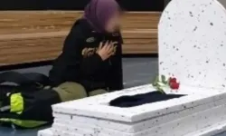 Ortaokulda 'sabır' eğitimi: Mezar maketi başında ölen anneye ağıt