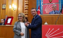 Akşener "Partiden ayrılacak son kişi" demişti: Ayşe Sibel Yanıkömeroğlu CHP'ye katıldı