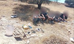 Kuyucak'ta defineciler kazdıkları çukurda yakalandılar