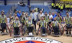 Avrupa şampiyonu Fenerbahçe ligde de finale yükseldi