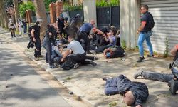 Fransız polisi devasa depo projesi karşıtı göstericilere biber gazıyla müdahale etti