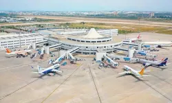 Antalya'da havalimanı uçuşlara kapatıldı