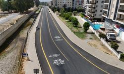 Aydın Büyükşehir Belediyesi Efeler Cumhuriyet Caddesi’ni yeniledi