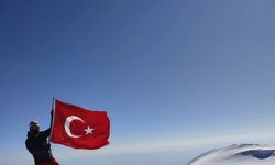 Aydınlı dağcı, Türkiye’nin çatısına tırmandı