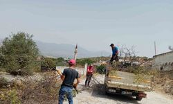 Efeler Belediyesi mezarlıklarda bakım ve temizlik çalışmalarını sürdürüyor