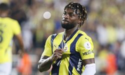 Fenerbahçe, Süper Lig'in 9. haftasında Samsunspor ile deplasmanda 2-2 berabere kaldı