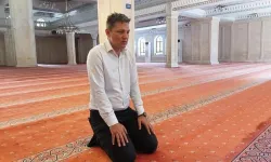 Cumaya Gitti İşten Kovuldu!