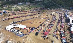 Kuyucak’ta Pehlivan Develer Şampiyonluk İçin Güreşti