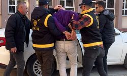 Efeler'de Sırtından Vurulan Yaralıyı Hastaneye Getirdi, Şüpheli Olarak Tutuklandı