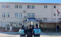 Aydın Jandarması Üç İlçede, Aranan Şahısları Yakaladı