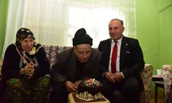 Başkan Kaya'dan 100 Yaşındaki Delikanlıya Doğum Günü Sürprizi