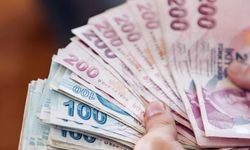 Yaşlı ve engelli aylıkları hesaplara yatırılmaya başlandı