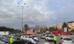 Aydın-İzmir Otoyolundaki Onarım Çalışması Trafiği Felç Etti