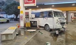 Kuşadası'nda Akaryakıt İstasyonunu Savaş Alanına Çeviren Minibüs Şoförü Tutuklandı