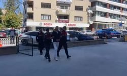 Kuşadası’nda Eşini 20 Balta Darbesiyle Öldüren Zanlı Jandarmaya Yakalandı
