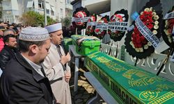 Nazilli'deki Yangında Hayatını Kaybeden Anne ve 2 Çocuğu Son Yolculuğuna Uğurlandı