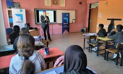 Öğrencilere meslek seçiminin önemi anlatıldı