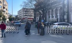Silahlı Kavga Davası Kuşadası'nda Hayatı Durdurdu