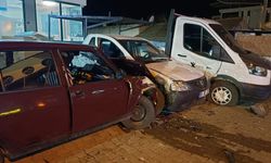 Nazilli'de Alkollü Sürücü Park Halindeki Araçlara Çarptı: 4 Yaralı