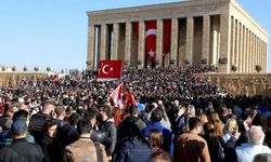 23 Nisan’da Anıtkabir’i 236 bin 574 kişi ziyaret etti