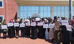 Aydın'da 'Başörtüsü' Protestosu