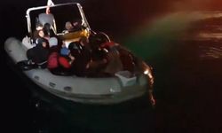 Didim’de sürüklenen bottaki 19 düzensiz göçmen kurtarıldı