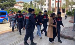 İncirliova'da Ortaya Çıkan Kaçak Çiftlikte 5 Bin Kanatlı İtlaf Edildi