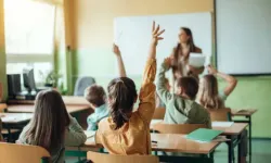 Kadrolu öğretmenler ne kadar ek ders alacak? 2025 DYK ek ders ücreti ne kadar oldu?