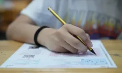 Sınavdan önce bunlara dikkat edin: LGS’de küpe, oje, piercing, makyaj yasak mı?