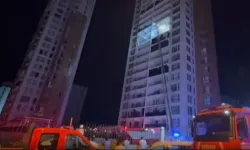 26 katlı binada yangın: Birisi bebek 3 kişi hayatını kaybetti