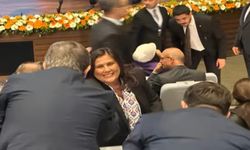 Özlem Çerçioğlu AK Parti Genel Merkezi'nde