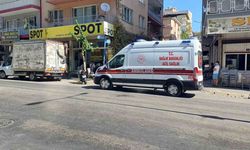 Efeler'de motosikletle otomobil çarpıştı: 1 yaralı