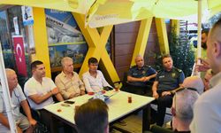Kuşadası protokolünden arkadaşlarını kaybeden taksicilere taziye ziyareti