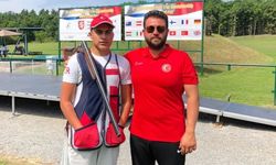 Aydınlı iki parmaklı şampiyon