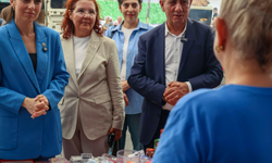 Anıl Yetişkin, Salı Pazarı’nda vatandaşlarla buluştu