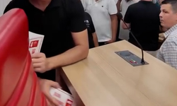Çerçioğlu bu kez de meclisteki görüntülerle gündemde