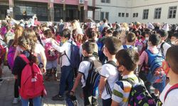 Zorunlu kıyafet geri geliyor