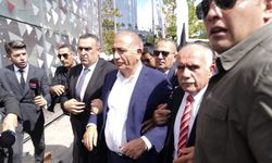 Gürse Tekin geldi, yine arbede çıktı!