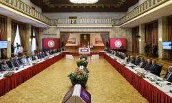 Komisyonda gerginlik: DEM Parti salonu terk etti