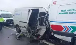 Aksaray’da jandarma aracına minibüs çarptı: 2 jandarma şehit, 1 vatandaş hayatını kaybetti
