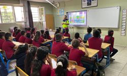 Minik Öğrencilere Jandarmadan Örnek Trafik Eğitimi