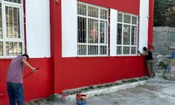 Kuşadası’nda okullar Denetimli Serbestlik iş birliğiyle yenilendi
