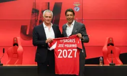 Jose Mourinho resmen Benfica'da: İmza töreninde olay Fenerbahçe sözleri!
