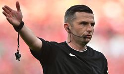 Türkiye - İspanya maçının hakemi Michael Oliver oldu