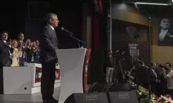 Özgür Özel Yeniden CHP Genel Başkanı Seçildi