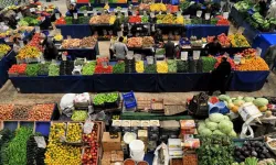 Kuşadası’nda Sofraları Şenlendiren Pazar: Doğallığın, Lezzetin ve Sağlığın Kalbi Burada Atıyor!