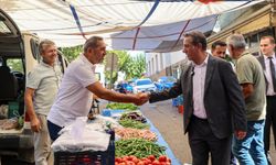 Başkan Yeti̇şki̇n Salı Pazarı’nda vatandaşlarla buluştu