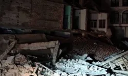 Balıkesir Sındırgı’da Yıkılan Binalar Var mı? Elektrikler Kesildi!